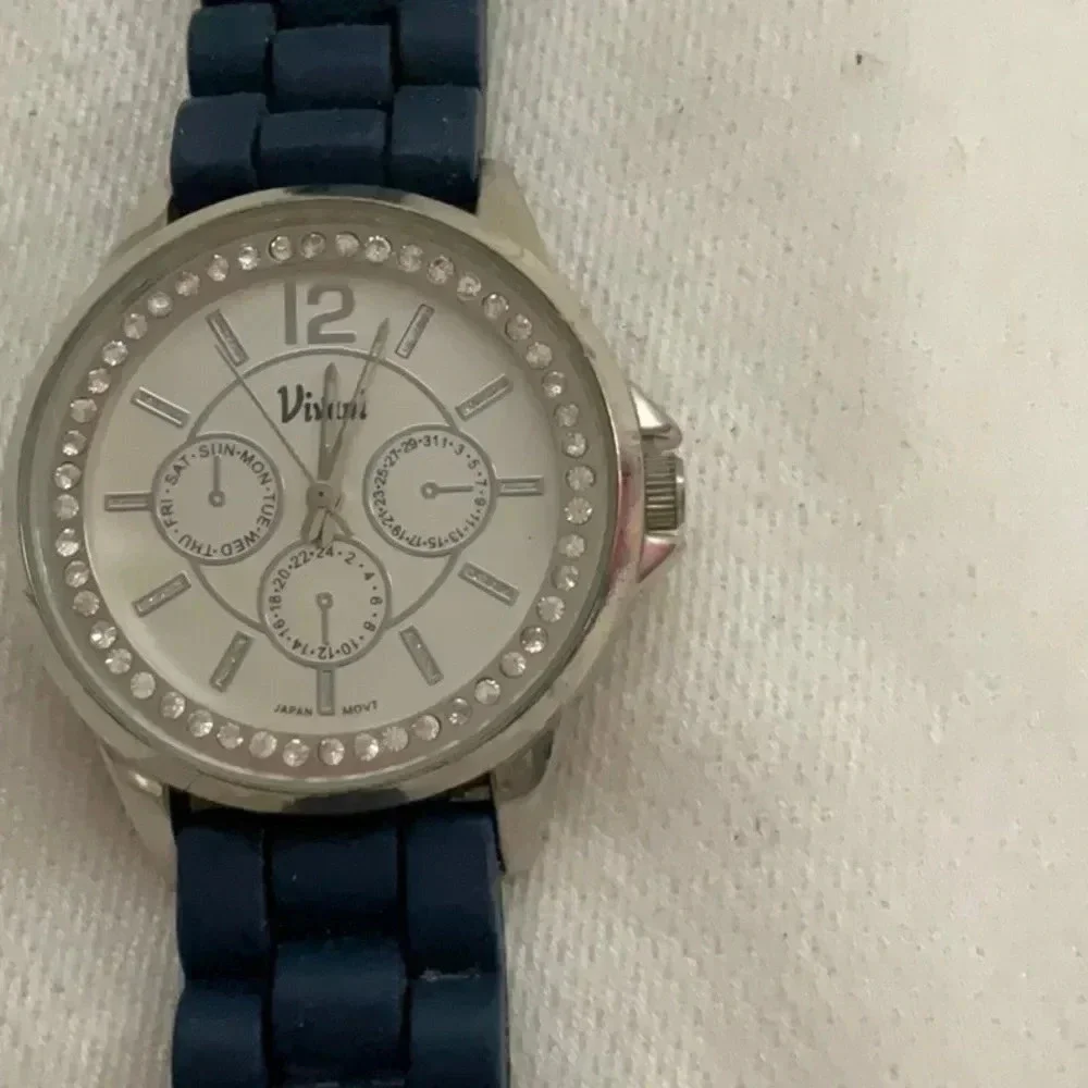 WATCH - Picture 2 of 3